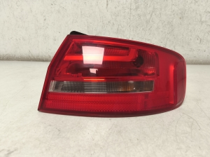   Rear corner light  - 8K5945096AA 