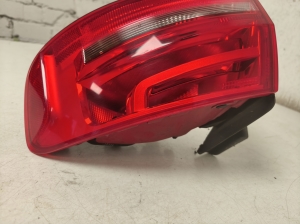 AUDI A4 B8 (2007–2016) Tagumine nurgatuli 8K5945096AA - 5
