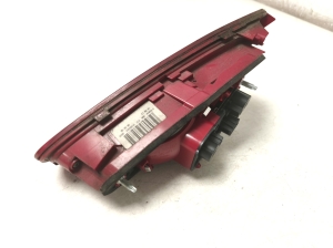 AUDI A4 B8 (2007–2016) Tagatuli tagaluugil 8K5945094AA - 5