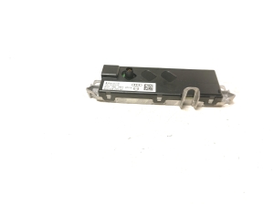   Antenna amplifier  - 8K5035225AC 