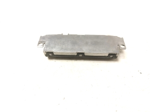 AUDI A4 B8 (2007–2016) Antenna amplifier 8K5035225AA - 3