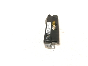 AUDI A4 B8 (2007–2016) Antenna amplifier 8K5035225AA - 5