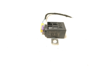 AUDI A4 B8 (2007–2016) Aku kaitse 4F0915519 - 6