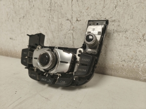 AUDI A4 B8 (2007–2016) Display switch 8T0919611K - 4