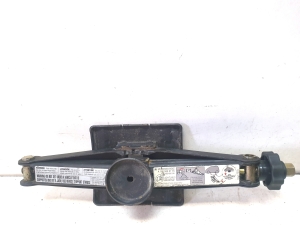 Mercedes Benz B-Class 245 (2005–2011) Wagenheber A1685830715 - 4