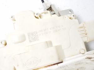 Porsche Panamera 971 (2016–2026) Rear side door lock 971839016A - 4
