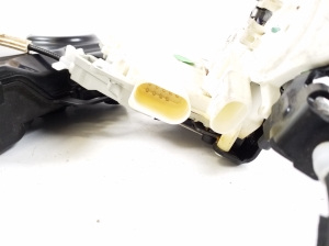 Porsche Panamera 971 (2016–2026) Rear side door lock 971839015A - 3