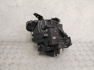 Priekšējais lukturis - KR9R51040