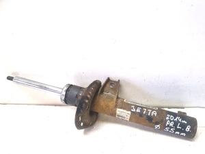Volkswagen Jetta (2010–2017) Front shock absorber 5C0413031BB - 6