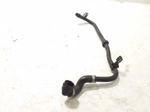 Mercedes Benz S-Class 223 (2020–2026) Jahutusradiaatori voolik A2235008600 - 2