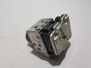 Mercedes Benz S-Class 223 (2020–2026) ABS plokk A2239005026 - 3