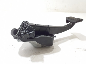 Mercedes Benz S-Class 223 (2020–2026) Piduripedaal A2232900200 - 3
