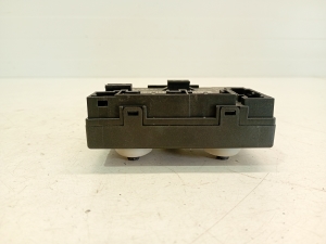 Skoda Superb (2008–2015) Front door control unit 8x0959793h - 3