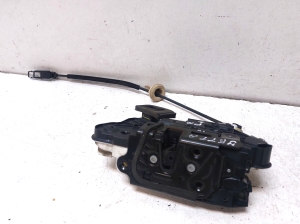 Volkswagen Jetta (2010–2017) Front door lock 5K1837015D - 2