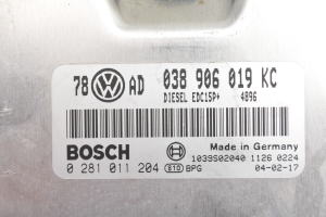 Volkswagen Passat B5 (1997–2005) Motorsteuergerät 038906019KC - 2
