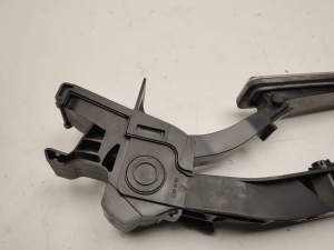 Mercedes Benz CLS-Class 219 (2004–2010) Gaasipedaal A2113010001 - 6