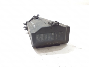 Sicherungskastengehäuse unter der Motorhaube - 7703297192