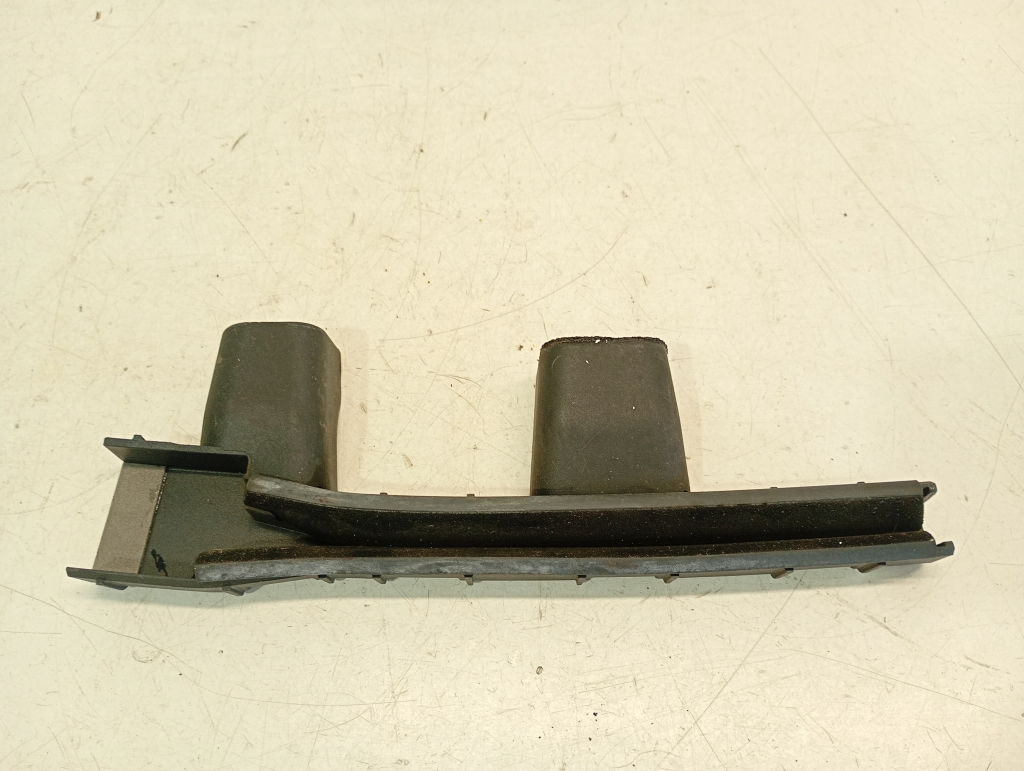 Opel Astra J (2009–2017) Esiukse muu osa 39056789 Opel Astra J (2009–2017) Esiukse muu osa 39056789