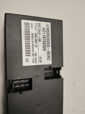 Mercedes Benz CLS-Class 219 (2004–2010) Control unit A2118702026 - 3