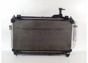 Mitsubishi Outlander (2012–2021) Radiaatorite komplekt ja selle osad - 2