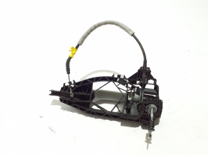 AUDI A6 C8 (2018–2025) Front door external opening handle and its details - 4