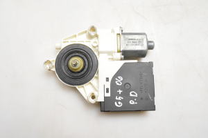 Volkswagen Golf Plus Mk5 (2004–2008) Front door window regulator motor 5M1837402G - 5