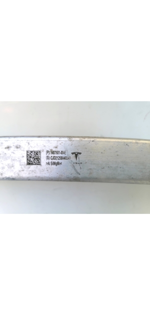 Tesla Model Y Y (2020–2026) Front bumper reinforcement 487601-00-E - 3