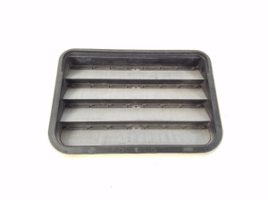   Rear fender vent grille  - 7PP819181A 