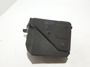 Kaitsmekarbi korpus kapoti all - 8200356340