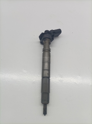   Injektor Einspritzdüse  - 338002F000 