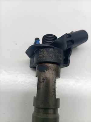 Hyundai Santa Fe (2012–2018) Injektor Einspritzdüse 338002F000 - 3