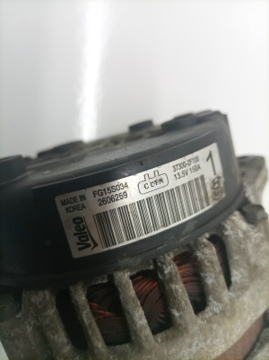 Hyundai Santa Fe (2012–2018) Alternator 373002F100 - 4