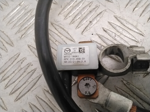 Mazda cx-60 I (2022–2026) Miinuskaabel KR9P67260A - 4