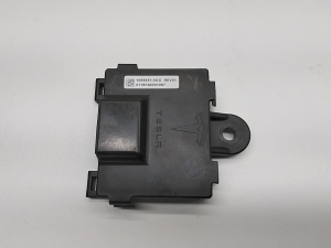 Tesla Model S S (2012–2026) Control unit 106965100D - 3