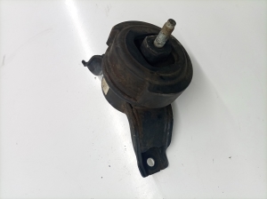 Hyundai Santa Fe (2012–2018) Engine mount 218102W200 - 2