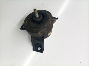 Hyundai Santa Fe (2012–2018) Engine mount 218102W200 - 4