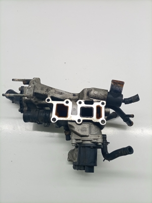 Hyundai Santa Fe (2012–2018) EGR vārsts 284102F000 - 3