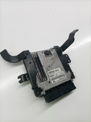 Hyundai Santa Fe (2012–2018) Motorsteuergerät 391162F350 - 4