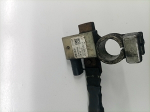 Hyundai Santa Fe (2012–2018) Miinusjuhtme klemm 371802W000 - 2