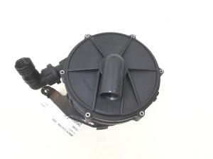 BMW X5 E53 (1999–2006) Air pump 1707589 - 2