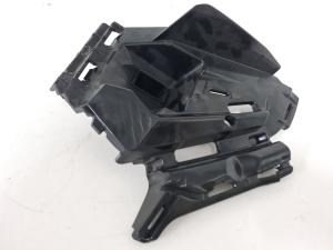 Front bumper bracket - 57A807724A