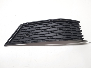 Skoda Karoq (2017–2026) Front bumper lower grille 57A807368A - 2