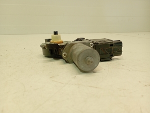 Subaru Impreza (2017–2026) Front door window regulator motor 0620204572 - 2