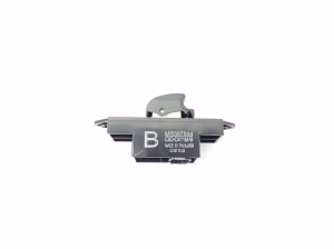 Mitsubishi ASX (2010–2026) Rear side door window switch MR587944 - 3