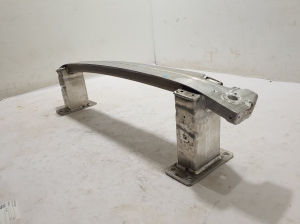 AUDI Q8 (2018–2026) Front bumper reinforcement 4M0807109A - 2