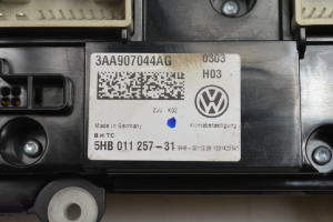 Volkswagen Passat B7 (2010–2014) Heater control panel 3AA907044AG - 3