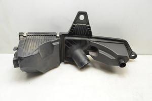 BMW 3 SERIES F30 (2011–2018) Luftfiltergehäuse 8511655 - 5