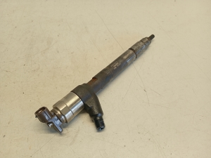 Opel Astra K (2015–2021) Kütusepihusti 55570012 - 3