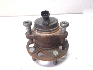 Kia Niro EX (2022–2026) Rear wheel hub - 2