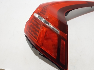 VOLVO XC60 (2017–2026) Tagumine nurgatuli 31655359 - 2